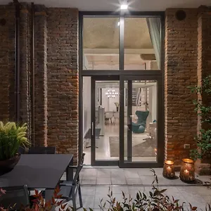 https://fornace-loft-with-dependance-rr.hotelinveneto.com