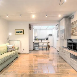  Apartment Signoria Elegant By Mmega