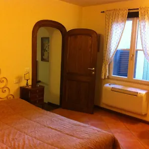  Apartment Leoni
