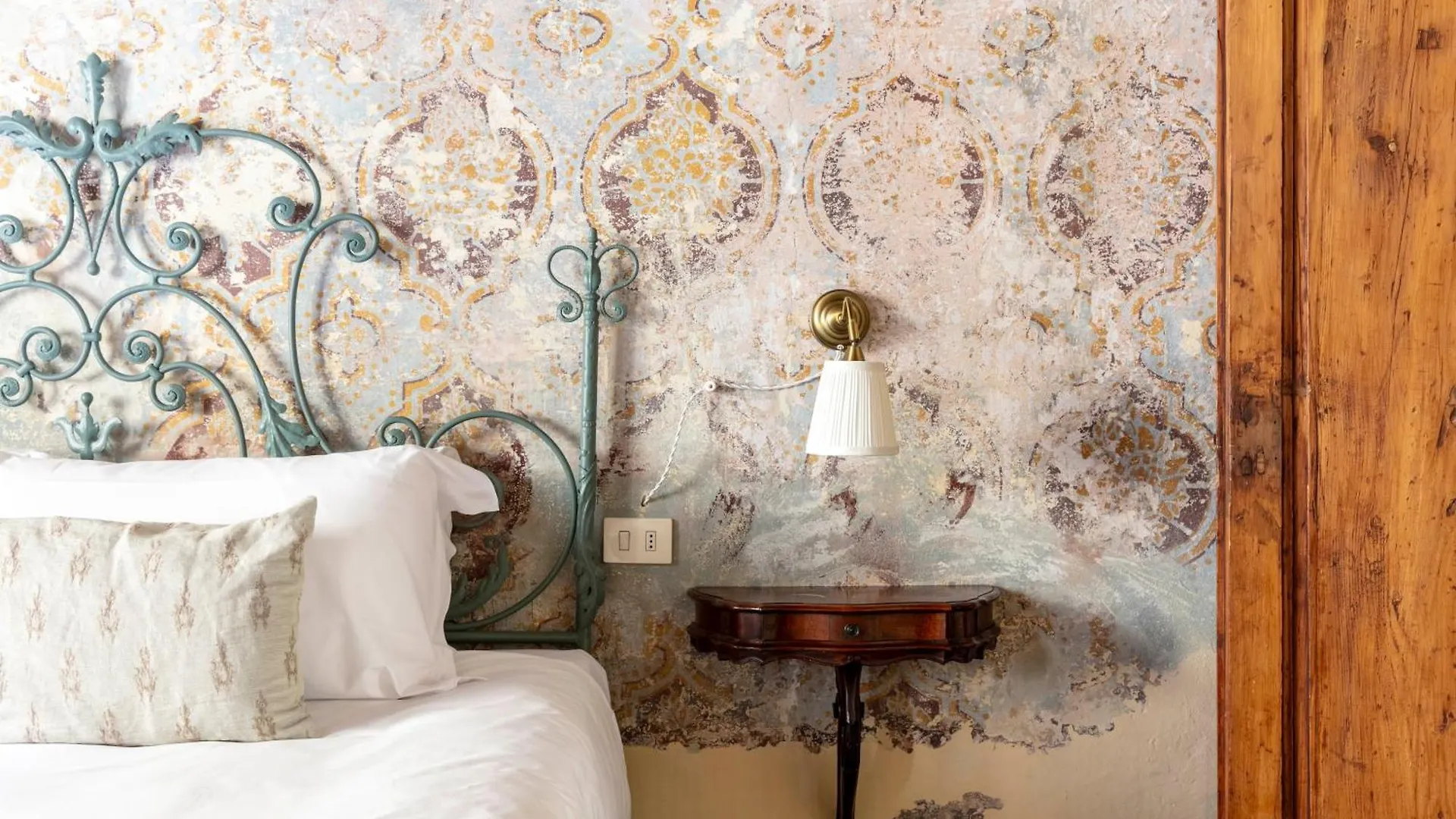 Numa Florence Palazzo Belfiore 0*,