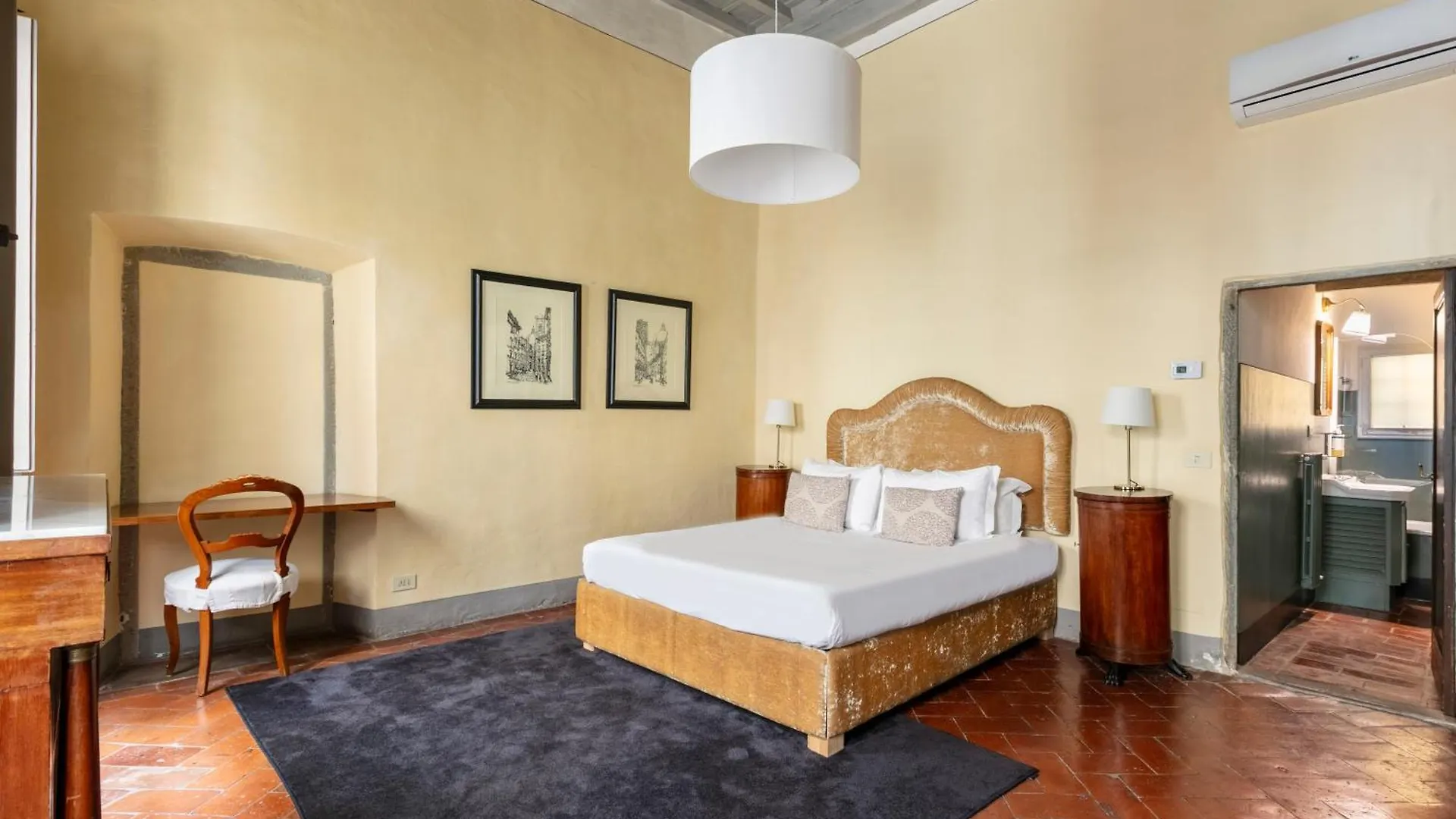 *** Aparthotel Numa Florence Palazzo Belfiore Italy